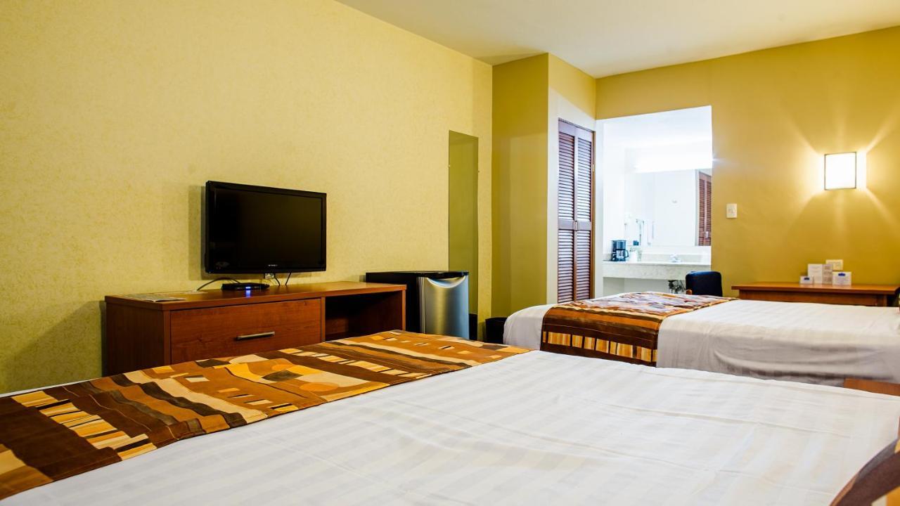American Inn Hotel & Suites Delicias Kültér fotó